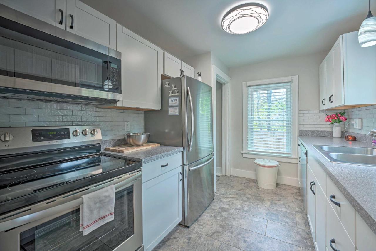 Benton Harbor Gracie Cottage With Hot Tub And Yard! Екстер'єр фото